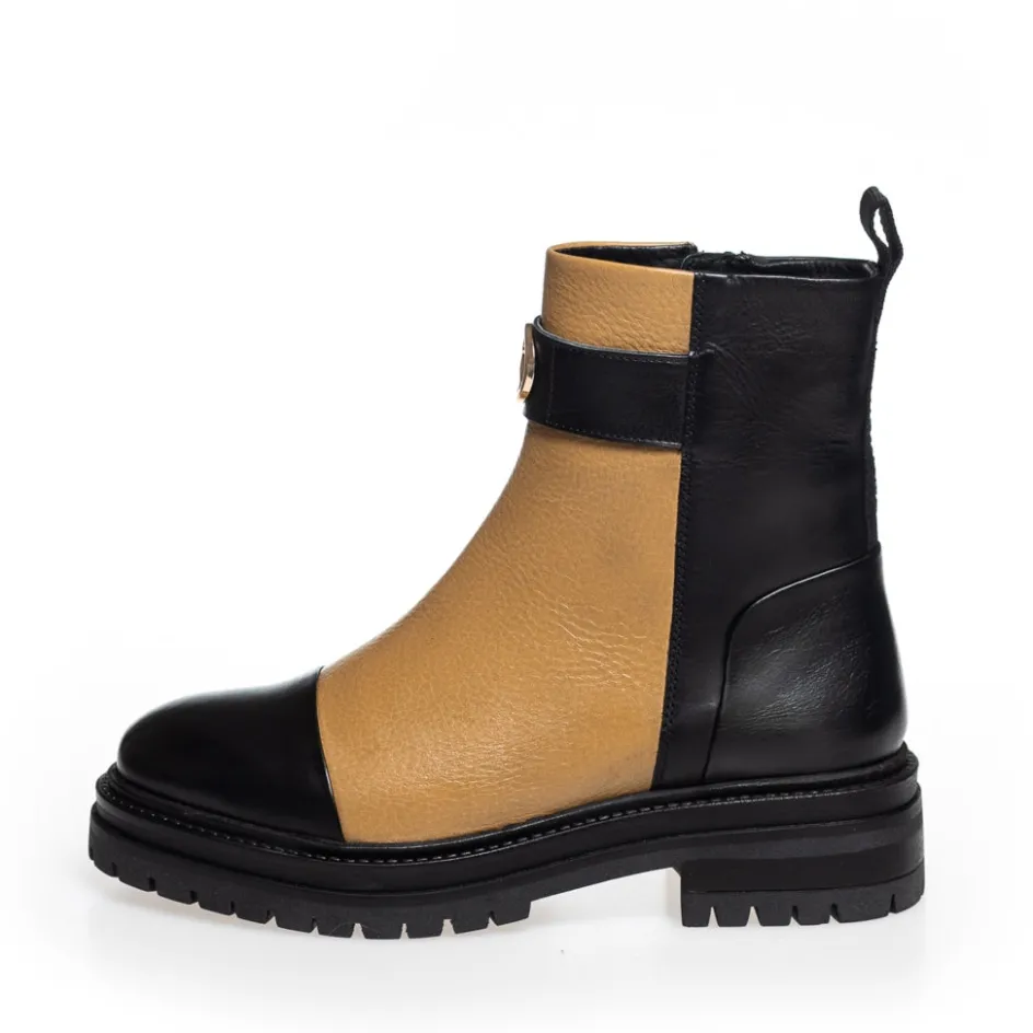 all_good_vibes_only__blackcamel_4.webp Copenhagen Shoes Ankelstøvler*ALL GOOD VIBES ONLY - BLACK/CAMEL Allgood vibes only boot black camel