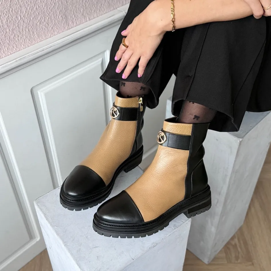 all_good_vibes_only__blackcamel_5.webp Copenhagen Shoes Ankelstøvler*ALL GOOD VIBES ONLY - BLACK/CAMEL Allgood vibes only boot black camel