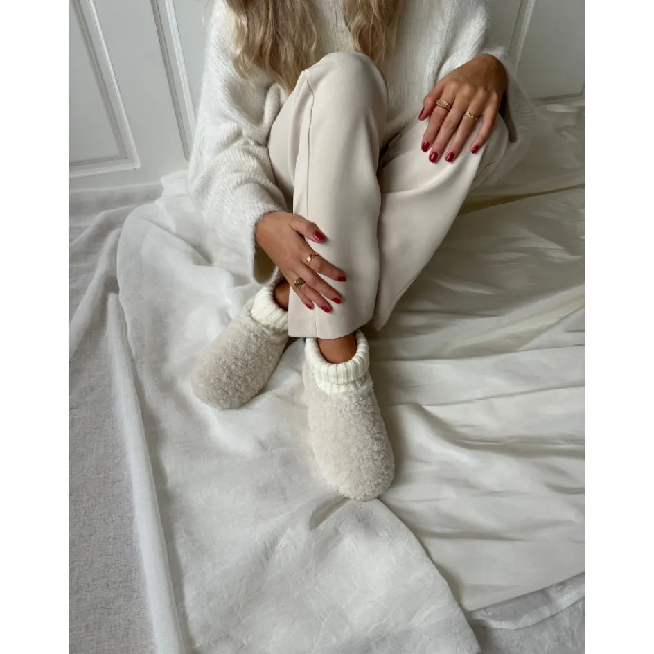 Copenhagen Shoes Hjemmesko*BE ARROUND OFF WHITE - OFF WHITE (CRUDO) Bearround off white homeslipper off white crudo