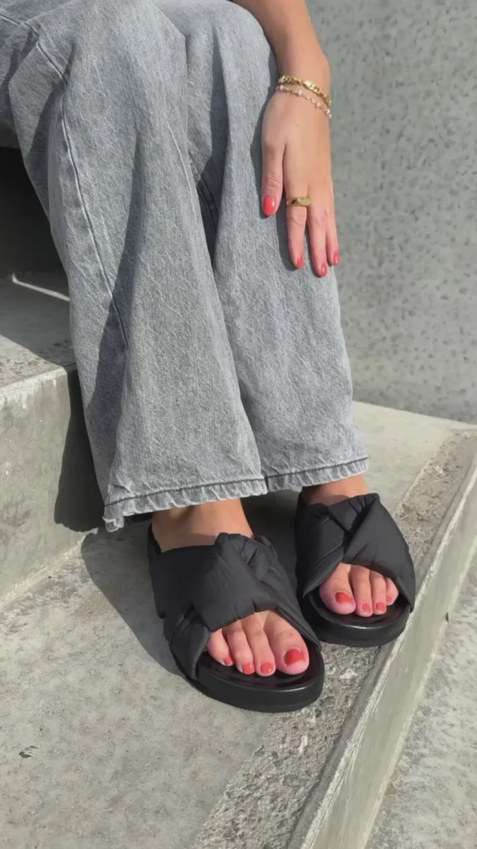 be_like_me__black_11.webp Copenhagen Shoes Flade Sandaler*BE LIKE ME - Black