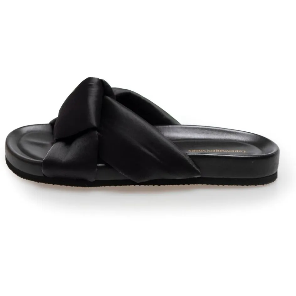 be_like_me__black_3.webp Copenhagen Shoes Flade Sandaler*BE LIKE ME - Black