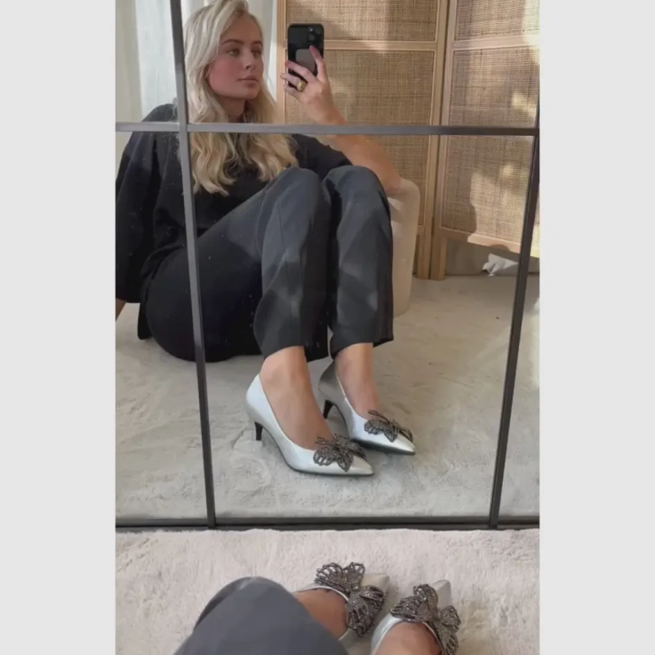 butterfly__silver__silver_argento_14.webp Copenhagen Shoes Stiletter*BUTTERFLY - SILVER - SILVER (ARGENTO) Butterflysilver heels silver argento