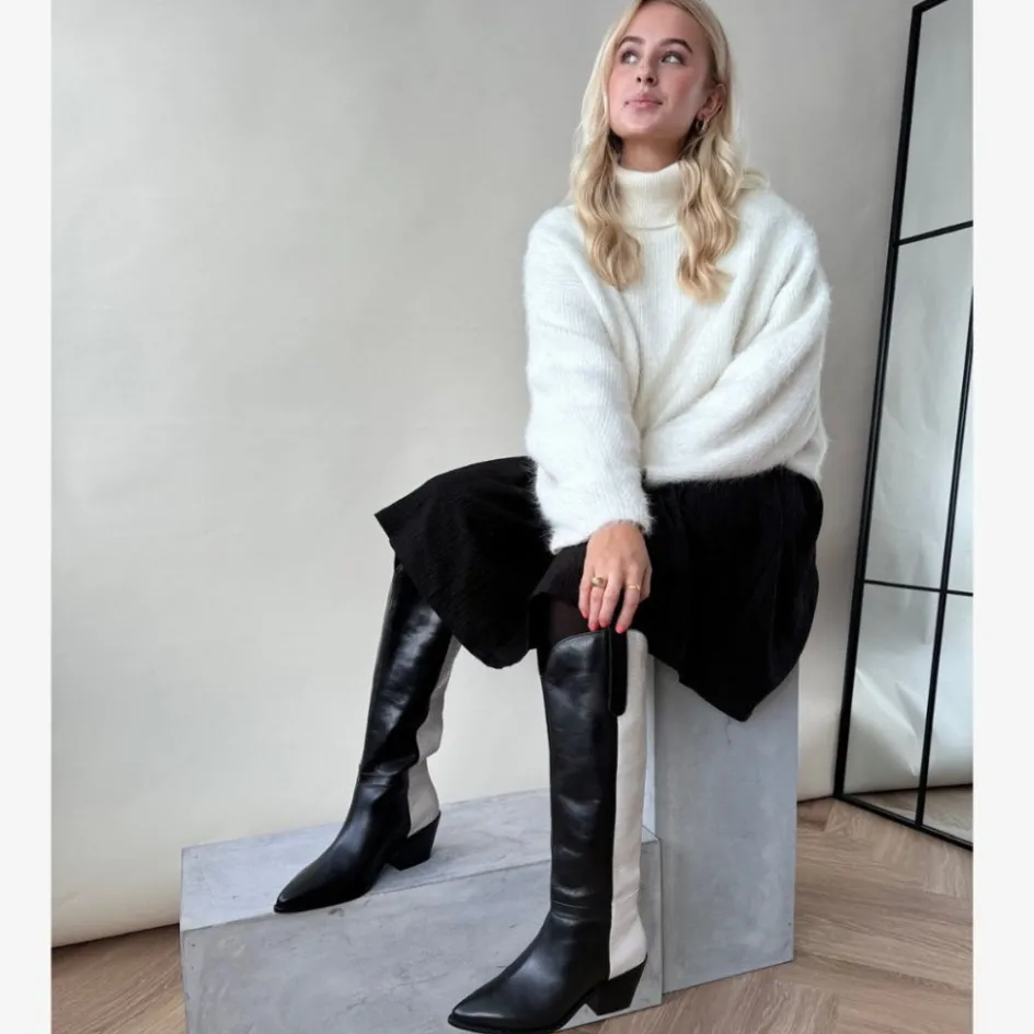 divided_multi__blackoff_white_2.webp Copenhagen Shoes Støvler Med Hæl | Lange Støvler*DIVIDED MULTI - BLACK/OFF WHITE Black off white