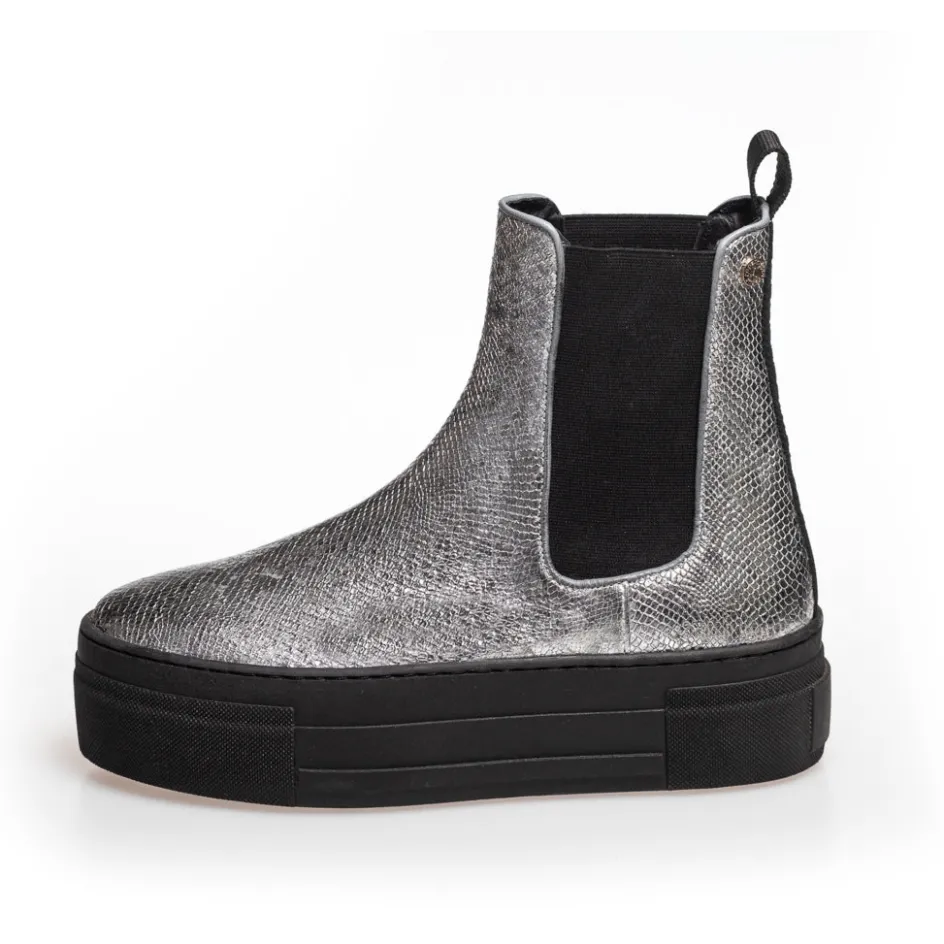 enya_boot_silver__silver_snake_6.webp Copenhagen Shoes Chelsea Boots | Ankelstøvler*ENYA BOOT SILVER - Silver Snake Enyaboot silver boot silver snake