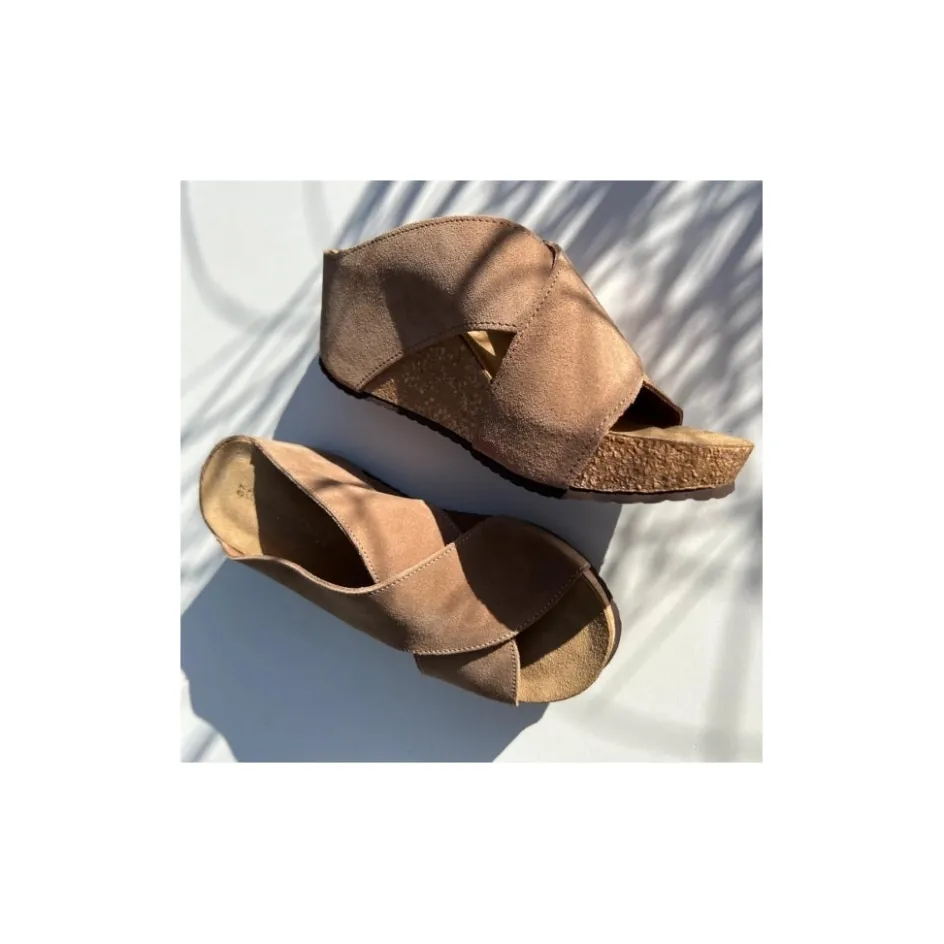 Copenhagen Shoes Sandaler Med Kilehæle*FRANCES 23 Suede - BEIGE (BEIGE 132 BIS) Frances23 suede slippers beige beige 132 bis