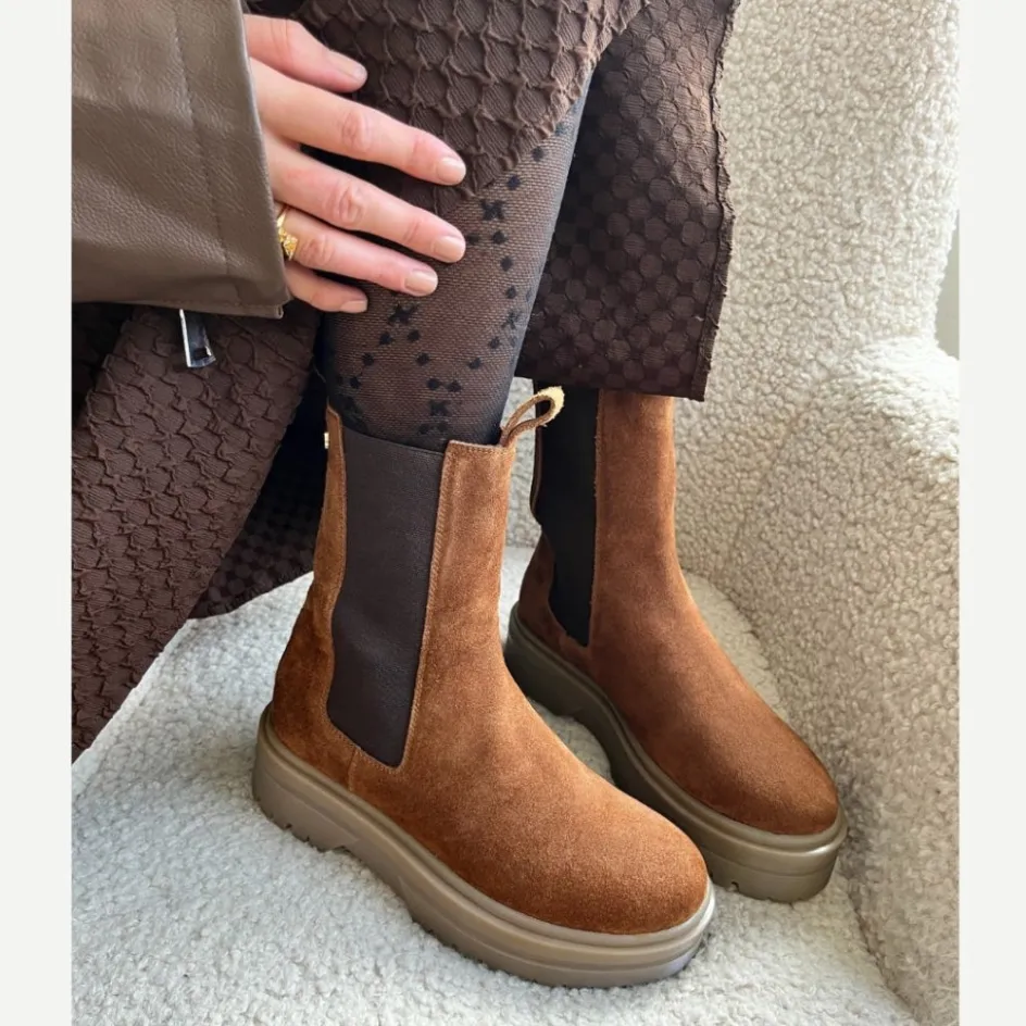 going_suede___army_wbrown_sole_3.webp Copenhagen Shoes Chelsea Boots | Ankelstøvler*GOING SUEDE 22 - ARMY W/brown Sole Goingsuede 22 boot army w brown sole