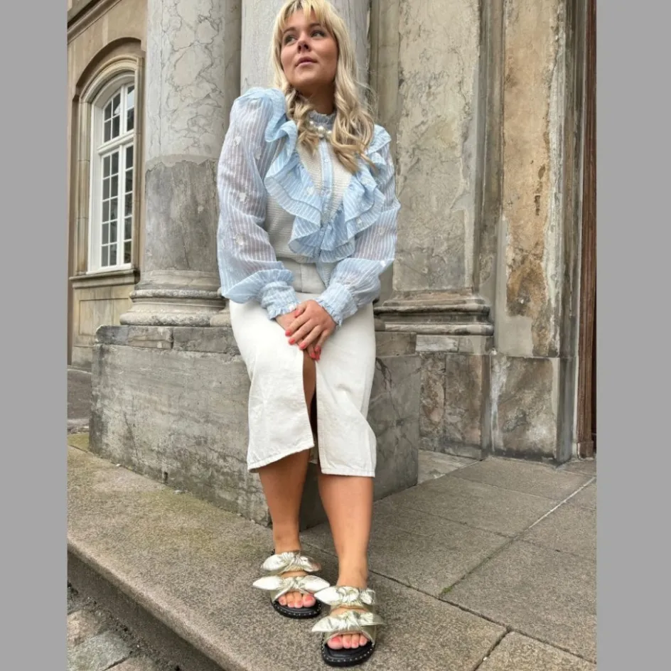 i_feel_it__gold_2.webp Copenhagen Shoes Flade Sandaler*I FEEL IT - Gold