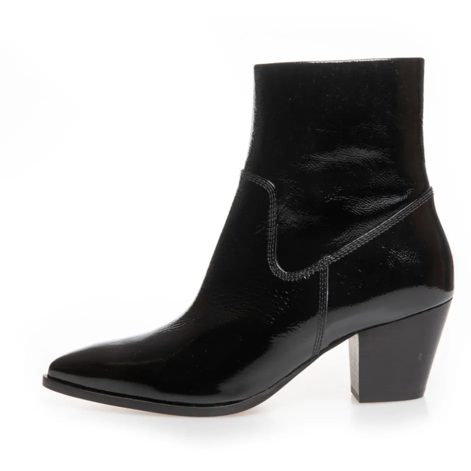 its_all_about_walking__patent__black_patent_5.webp Copenhagen Shoes Ankelstøvler*IT'S ALL ABOUT WALKING - PATENT - BLACK PATENT Itsall about walking patent stoevler black patent