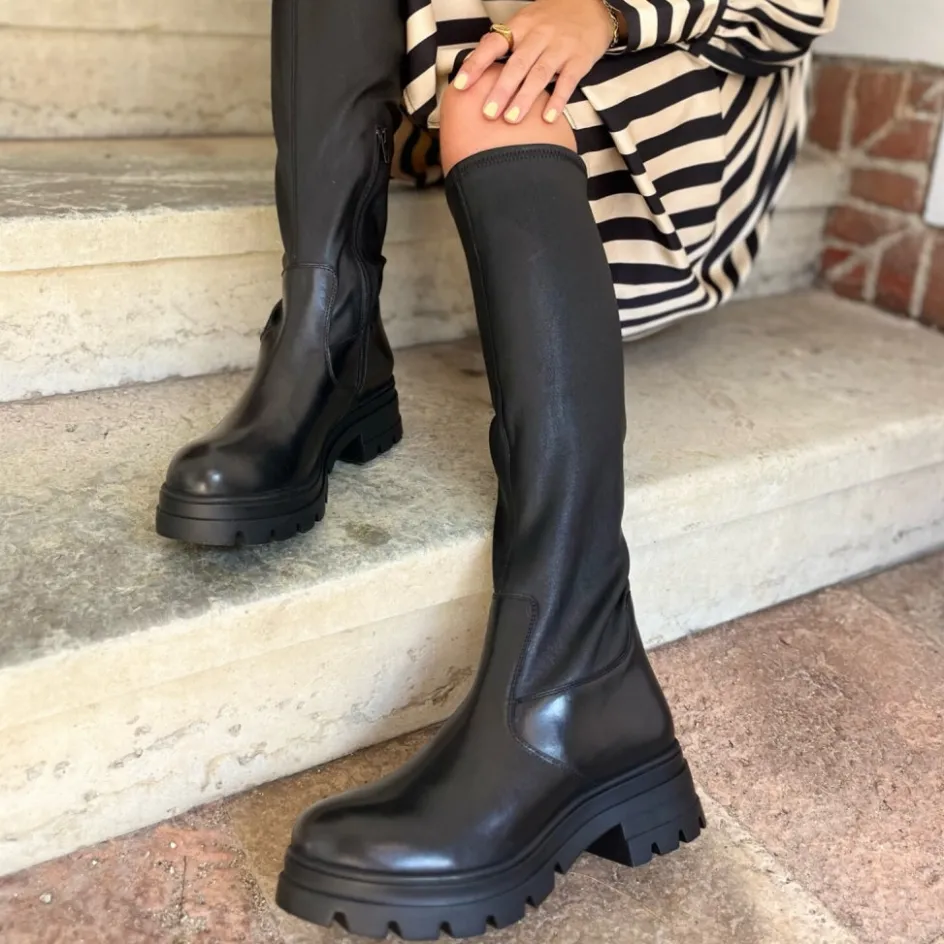 just_me__black_6.webp Copenhagen Shoes Lange Støvler*JUST ME - Black