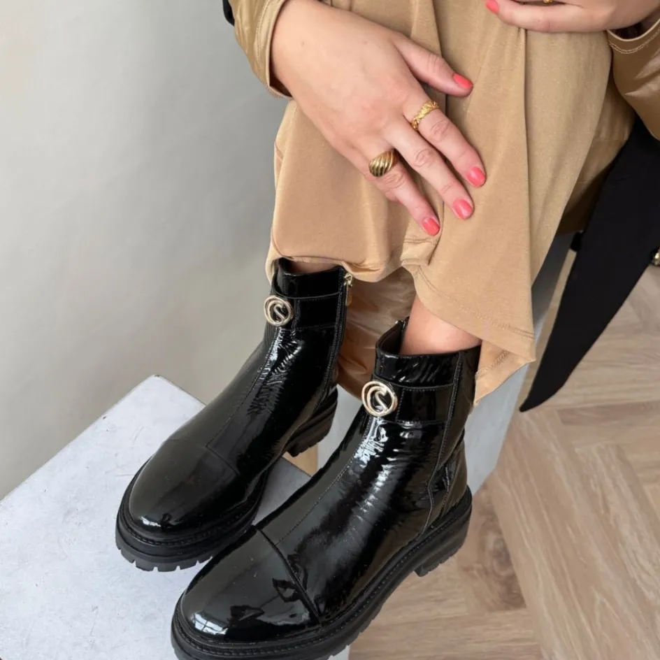 lady_boss_patent__black_patent_4.webp Copenhagen Shoes Ankelstøvler*LADY BOSS PATENT - Black Patent Ladyboss patent boot black patent