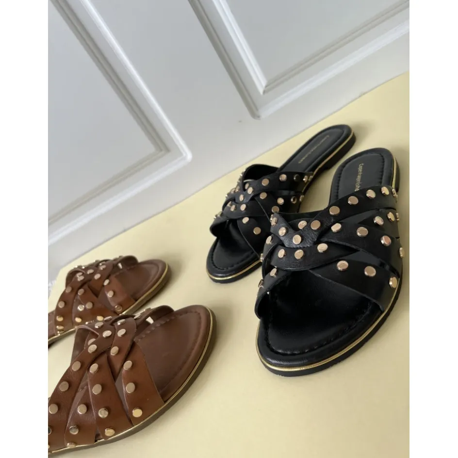 Copenhagen Shoes Flade Sandaler*LALA STUDS - Cognac