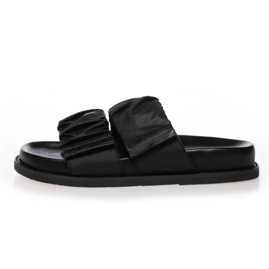 lets_move__black_4.webp Copenhagen Shoes Flade Sandaler*LET'S MOVE - Black