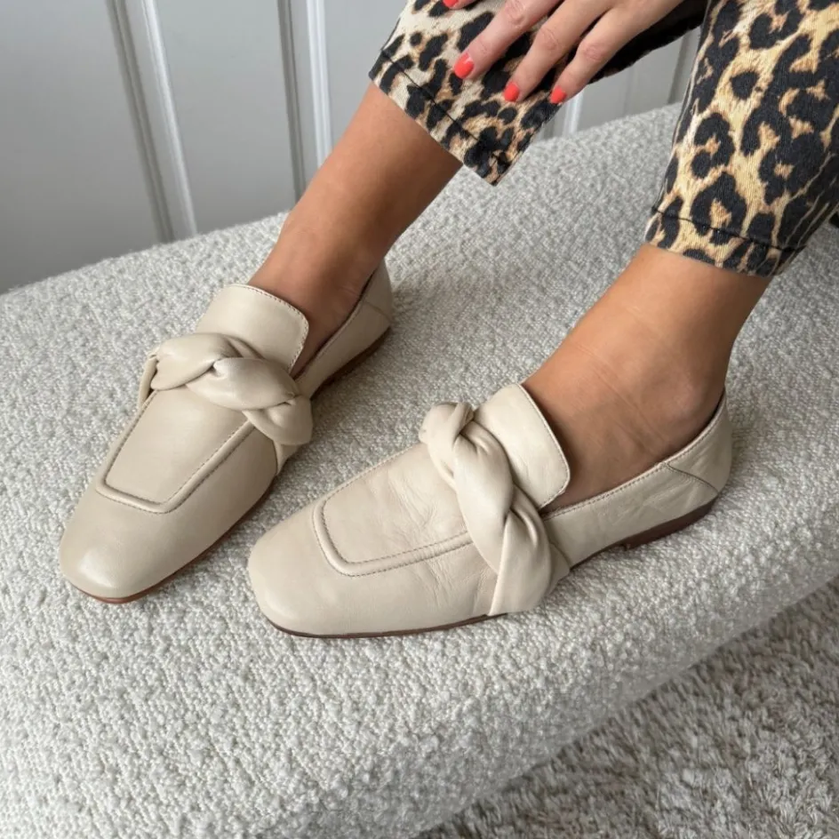 like_fairy_tales__off_white_brich_7.webp Copenhagen Shoes Loafers*LIKE FAIRY TALES - OFF WHITE (BRICH) Likefairy tales loafer off white brich