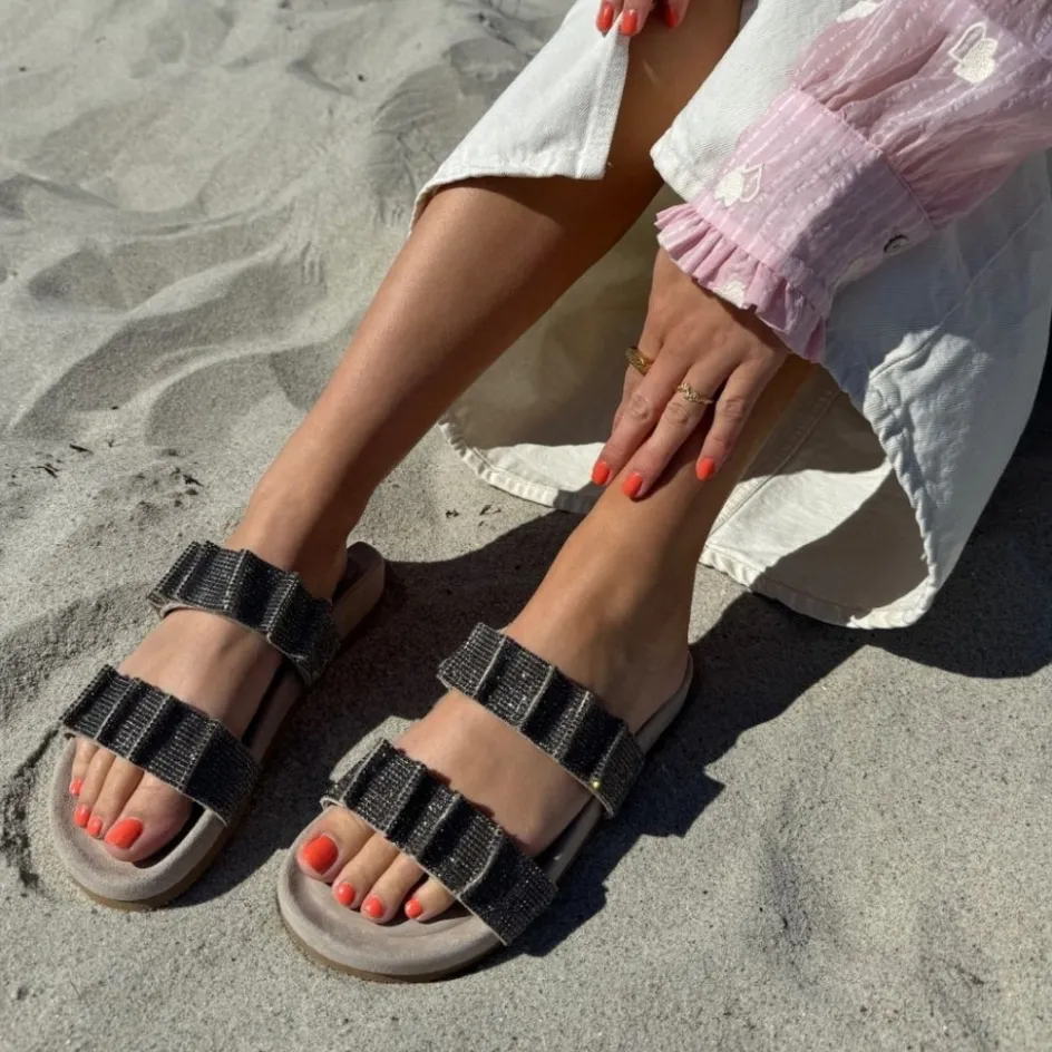 move_with_love__black_4.webp Copenhagen Shoes Flade Sandaler*MOVE WITH LOVE - Black