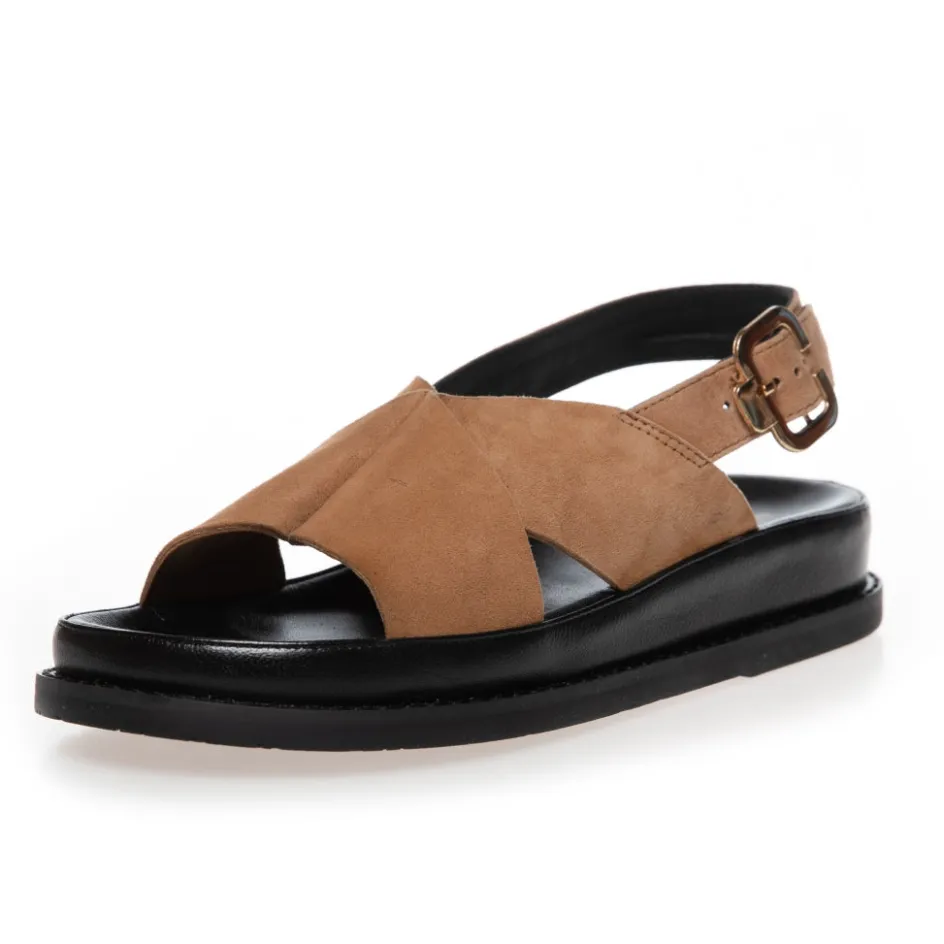 new_stronger___suede__safari_2.webp Copenhagen Shoes Flade Sandaler*NEW STRONGER 23 - SUEDE - Safari