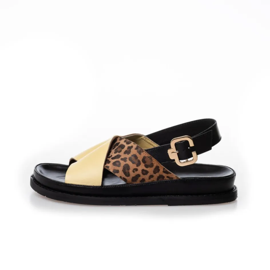 new_stronger_multi___pale_bananaleo_3.webp Copenhagen Shoes Flade Sandaler*NEW STRONGER MULTI 23 - PALE BANANA/LEO Newstronger multi 23 sandal pale banana leo