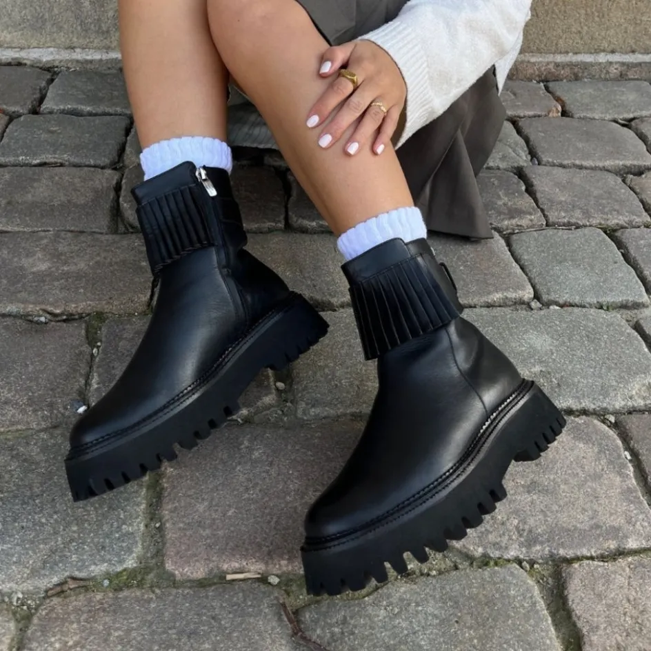 nicely__black_5.webp Copenhagen Shoes Ankelstøvler*NICELY - BLACK Nicelystoevler black