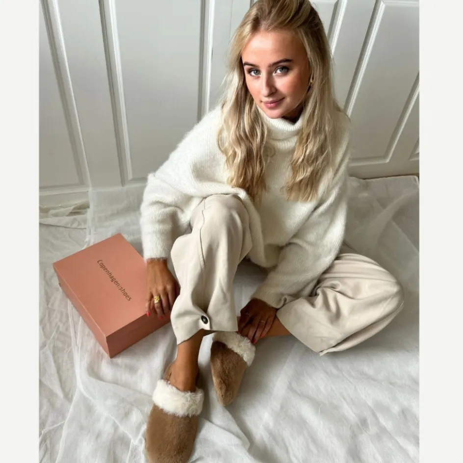 Copenhagen Shoes Hjemmesko*ON MY MIND - TAUPE (TOSTADO) Onmy mind homeslipper taupe tostado