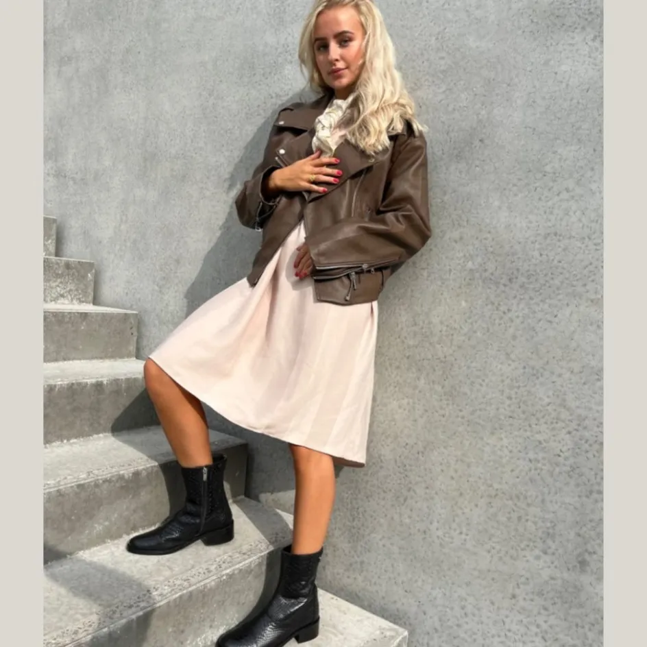 she_crocco__black_3.webp Copenhagen Shoes Ankelstøvler*SHE Crocco - Black Shecrocco boot black