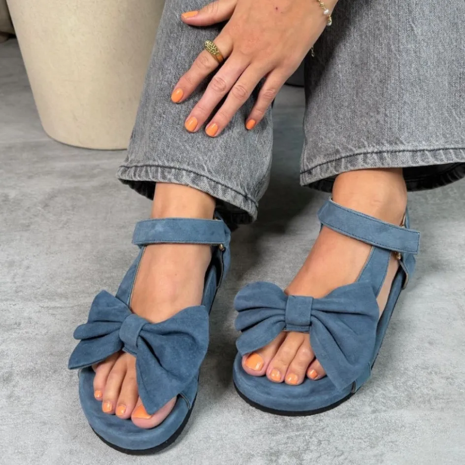 sky_and_diamonds__suede__denim_blue_4.webp Copenhagen Shoes Flade Sandaler*SKY AND DIAMONDS 23 SUEDE - Denim Blue Skyand diamonds 23 suede sandal denim blue