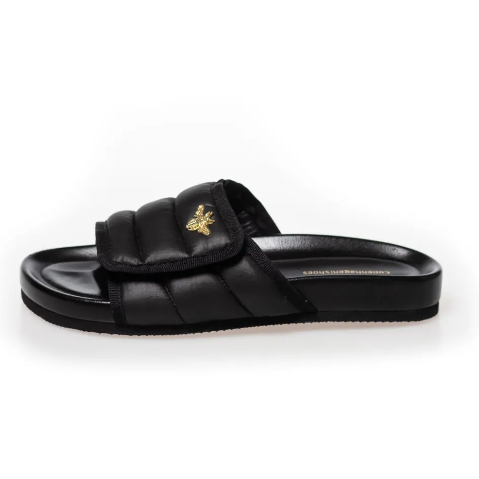 stories__black_3.webp Copenhagen Shoes Flade Sandaler*STORIES - Black