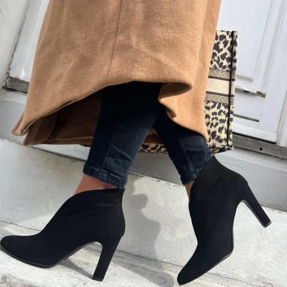 sus___black_4.webp Copenhagen Shoes Støvler Med Hæl | Ankelstøvler*SUS 21 - Black Sus21 heels black