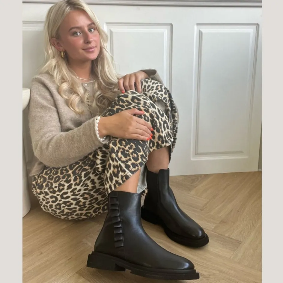the_fashion_vibe__black_9.webp Copenhagen Shoes Ankelstøvler*THE FASHION VIBE - BLACK Thefashion vibe stoevler black