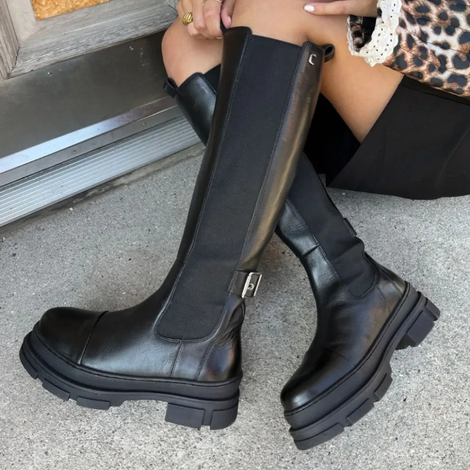 the_follow_boot__black_4.webp Copenhagen Shoes Lange Støvler*THE FOLLOW BOOT - Black