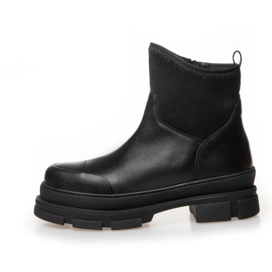 the_winter_boot_black__black_3.webp Copenhagen Shoes Ankelstøvler*THE WINTER BOOT BLACK - BLACK Thewinter boot black stoevler black