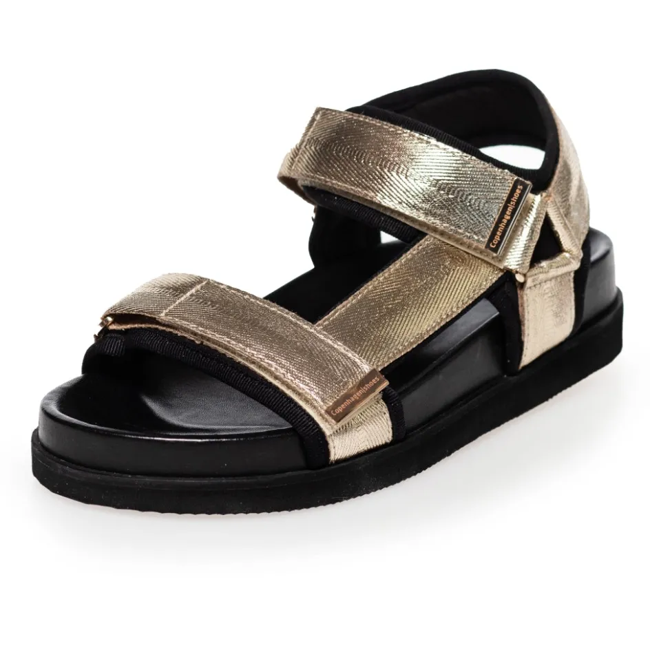 you_move_me__gold_2.webp Copenhagen Shoes Flade Sandaler*YOU MOVE ME - Gold
